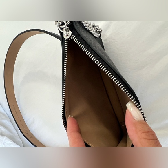 MICHAEL KORS | SZ M | Black Belt Bag Fanny Pack Waist Pouch Wallet | EUC - Picture 2 of 10
